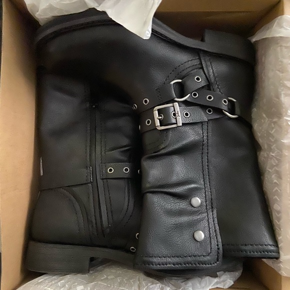 Women’s size 9 Black Boots 🖤 - Picture 6 of 6